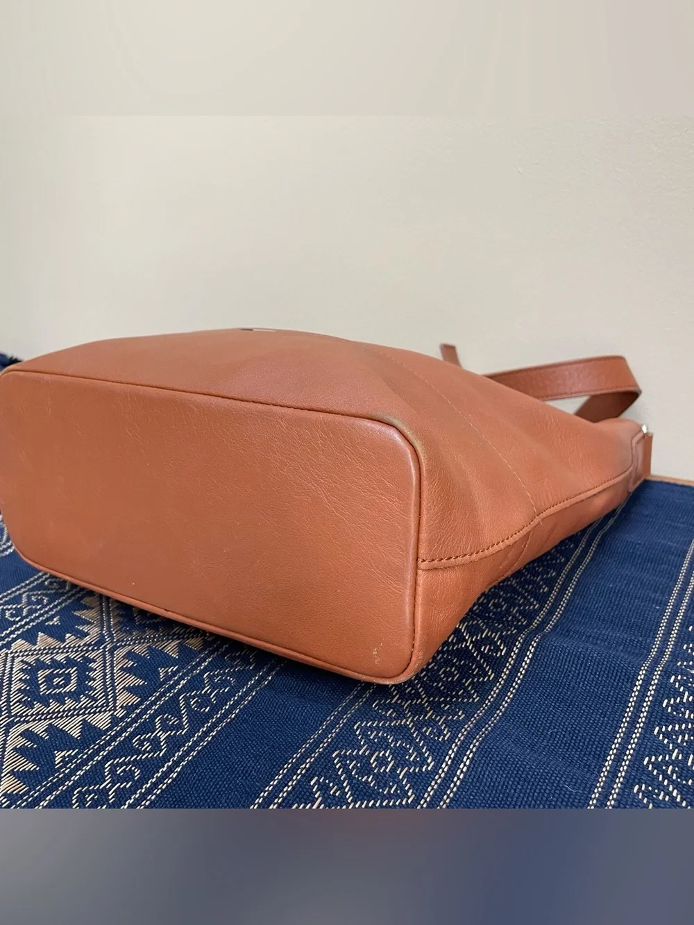 Shinola Soft Brown Leather Relaxed Hobo Should & Crossbody Bag Silver Logo